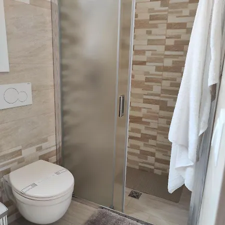 La Madonnina B&B 프레제스